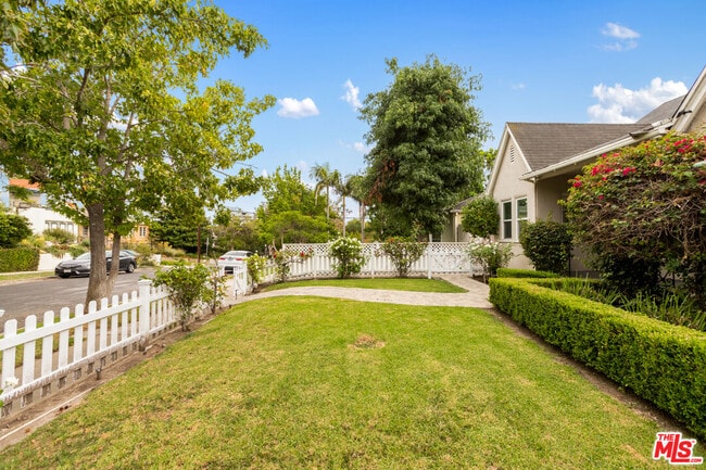 Building Photo - 2127 Benecia Ave