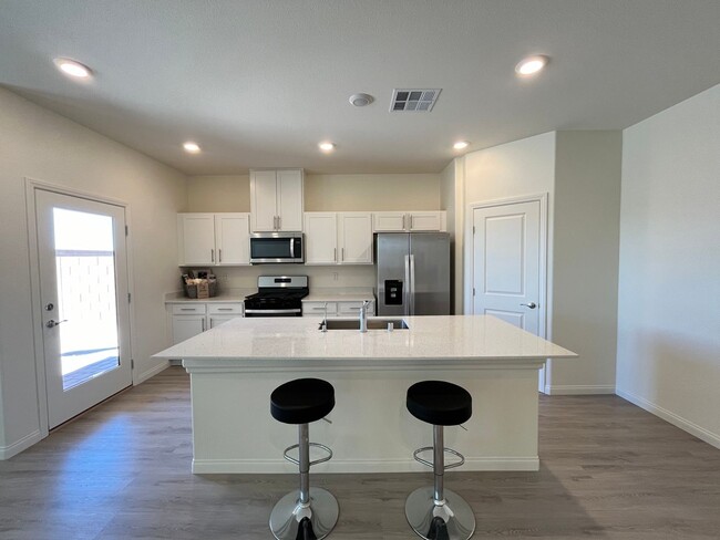 Building Photo - 3 Bedroom! Single Story Family home in the Heartland Hills Masterplan!