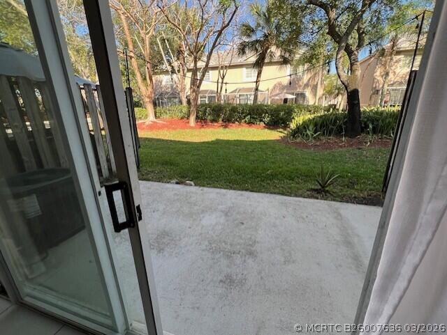 Building Photo - 2163 Madeira Dr