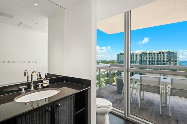 Building Photo - 101 20th St