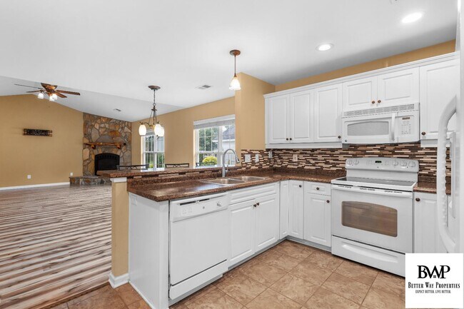Building Photo - 824 White Fawn Dr