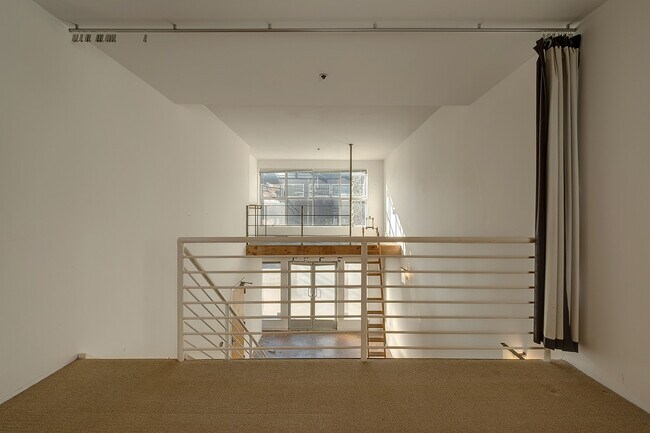 Building Photo - 755 Florida St