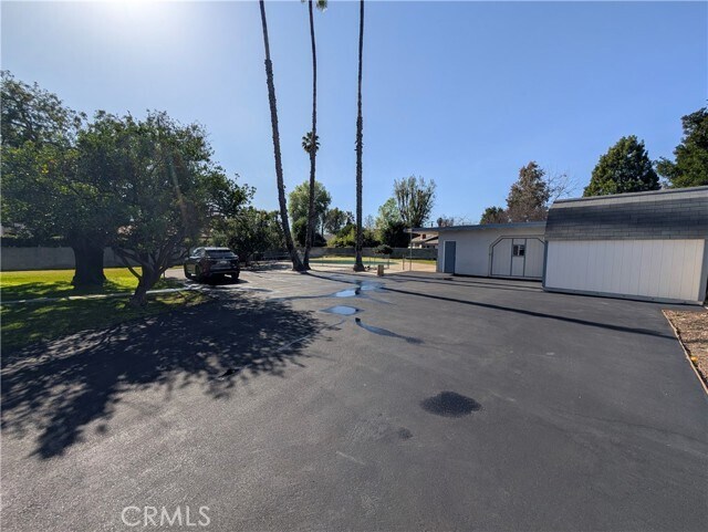 Building Photo - 1921 6th Ave