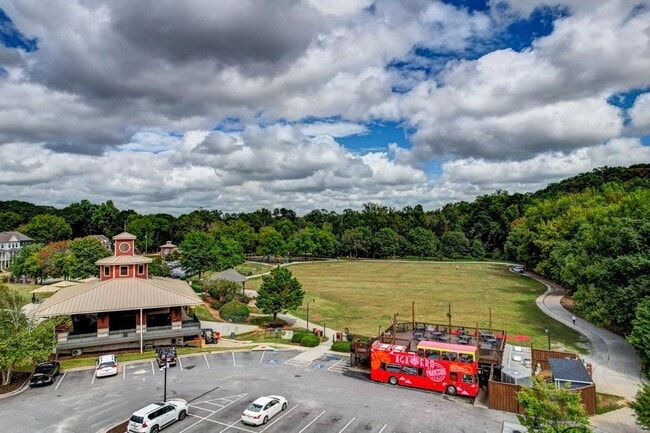 Building Photo - 144 1st Ave NW