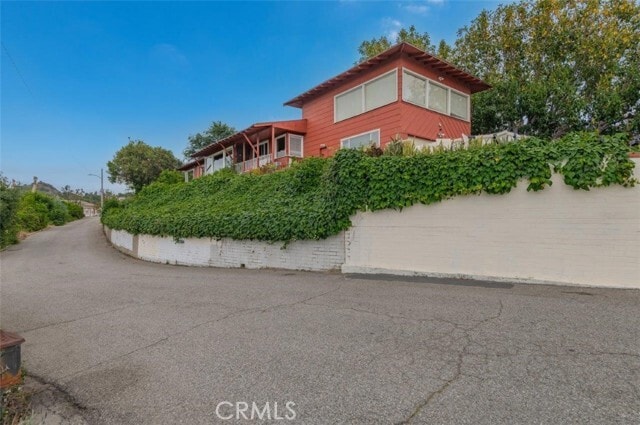 Building Photo - 2832 E Farview Ln