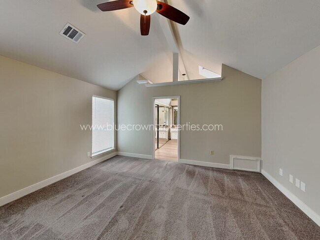 Building Photo - 1313 Red Maple Dr