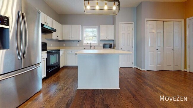 Building Photo - 2325 K Wesley Way