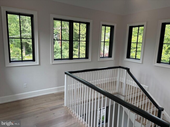 Building Photo - 5017 Eskridge Terrace NW