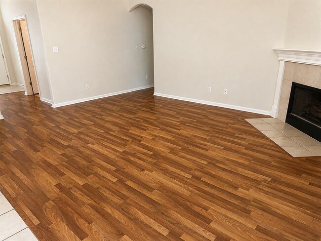 Building Photo - 2206 Bakers Way