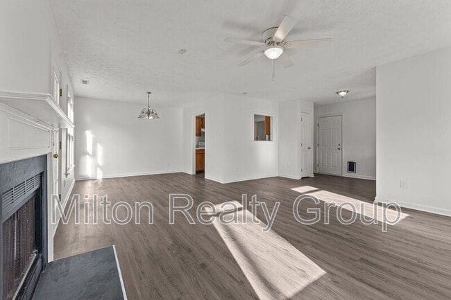 Building Photo - 1521 Kara Ct