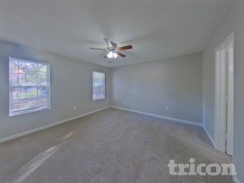 Building Photo - 1 Tomafield Ct