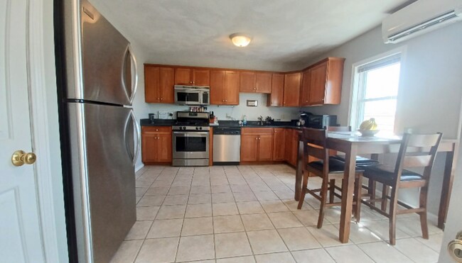 Primary Photo - 60 Montvale St