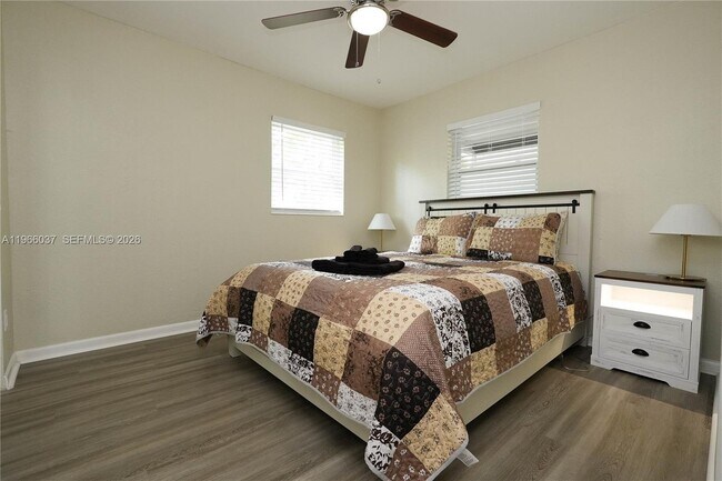 Building Photo - 742 Granada St