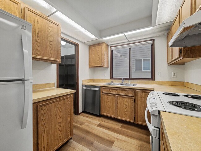 Building Photo - 14327 123rd Ave NE