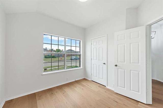 Building Photo - 1331 Primrose Dr