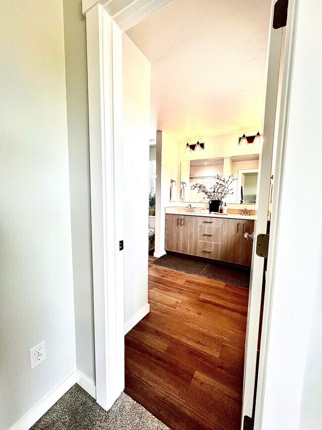 Building Photo - BRAND NEW HOME! 4 Bed/2.5 Bath plus Office and Flex Space Upstairs