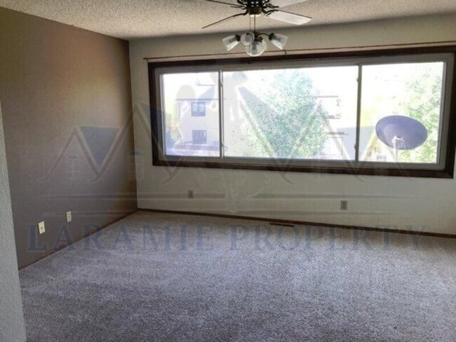 Building Photo - 1722 Boswell Dr