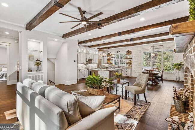 Building Photo - 6 Whisper Pl