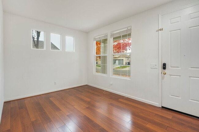 Building Photo - 5755 Amnest Way