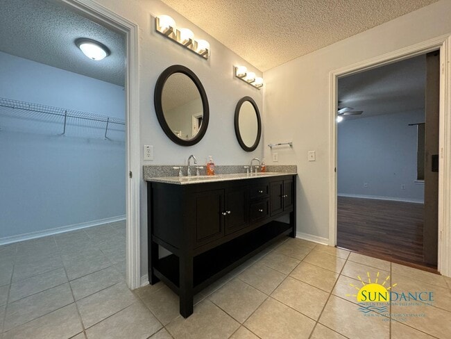 Building Photo - Solar Energy in desirable Hidden Shores of Gulf Breeze Neighborhood!