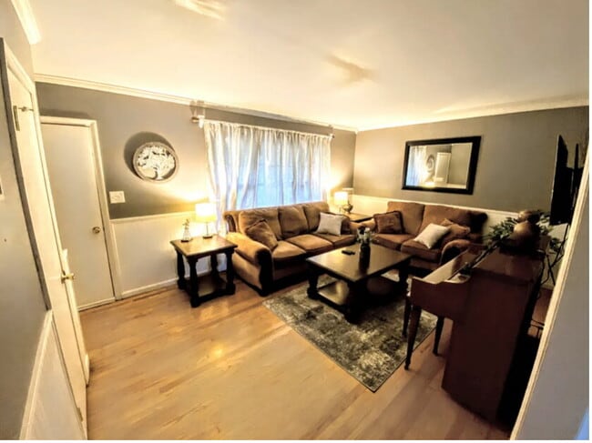 Building Photo - Quiet Oasis in Lynchburg Near University i...