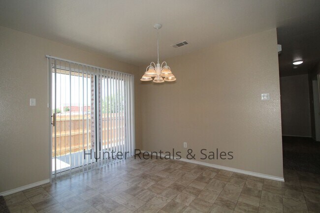 Building Photo - Immaculate Harker Heights 3 Bedroom