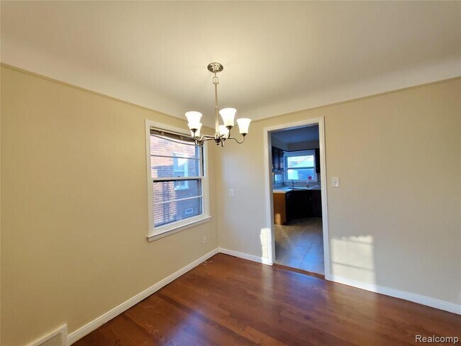 Building Photo - 11314 Lenore Ave