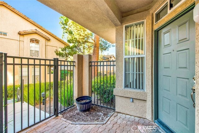 Building Photo - 44 Waxwing Ln