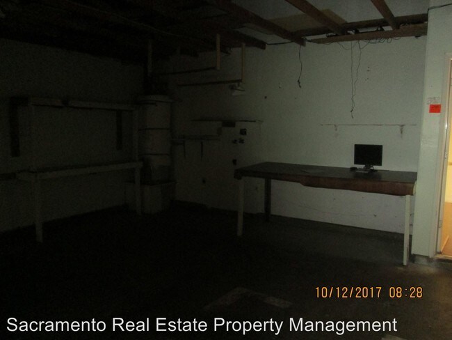 Building Photo - 6029 Gilman Way