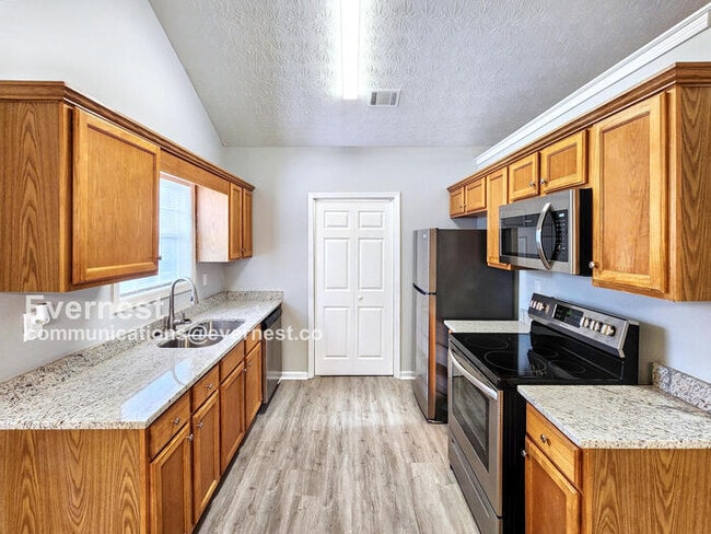 Building Photo - 325 Bridgeport Ln