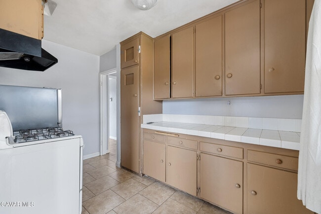 Building Photo - 45104 Date