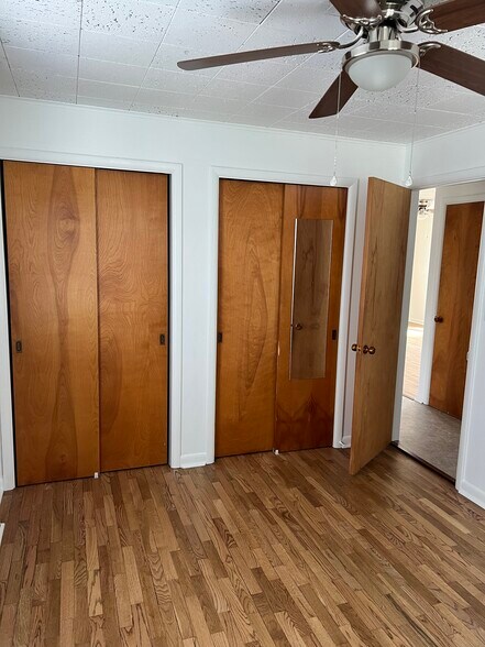 Bedroom 1 closets - 119 N Washington St