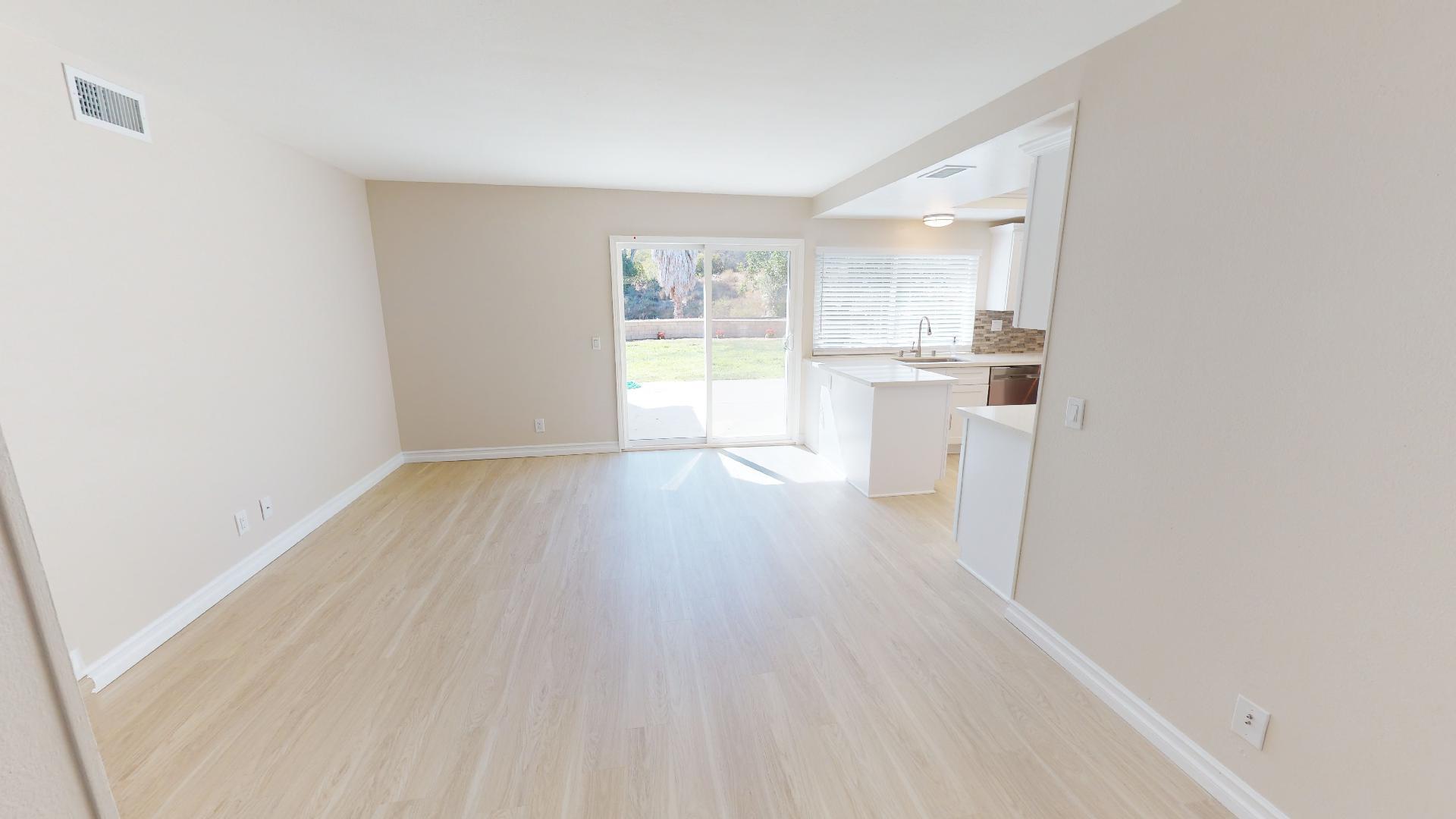 Building Photo - 89 Los Vientos Dr