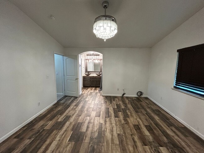 Building Photo - Spacious, open and upgraded home in Northwest Hanford....with 30 solar panels!!!