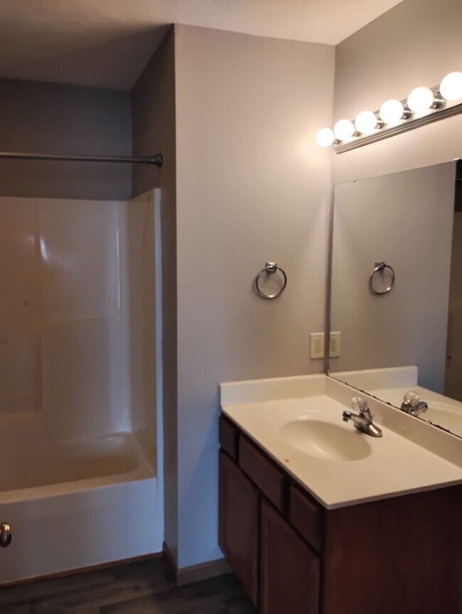 Building Photo - 3296 Hopkins Dr