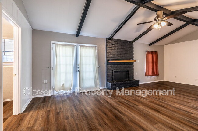 Building Photo - 5102 Staplehurst St