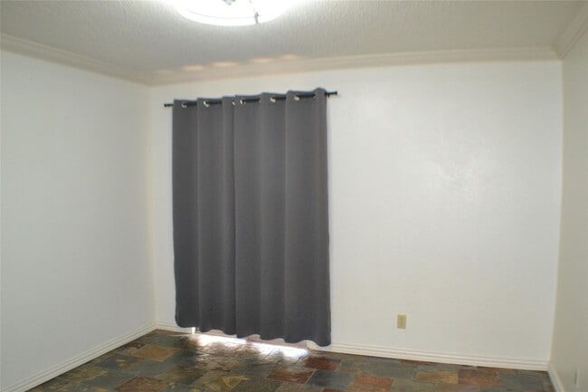 Building Photo - 4859 Cedar Springs Rd