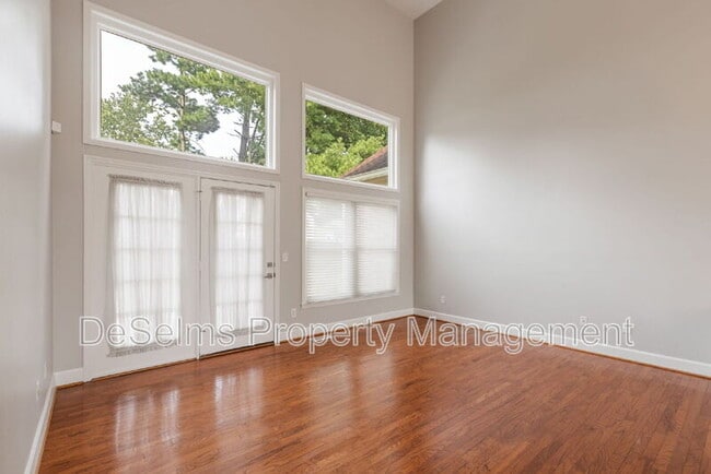 Building Photo - 1012 Beech Tree Ln