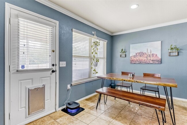 Building Photo - 7233 Crestone Rd