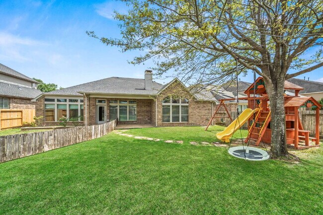 Building Photo - Move-in Ready!  Beautiful Perry Home One Story Home!