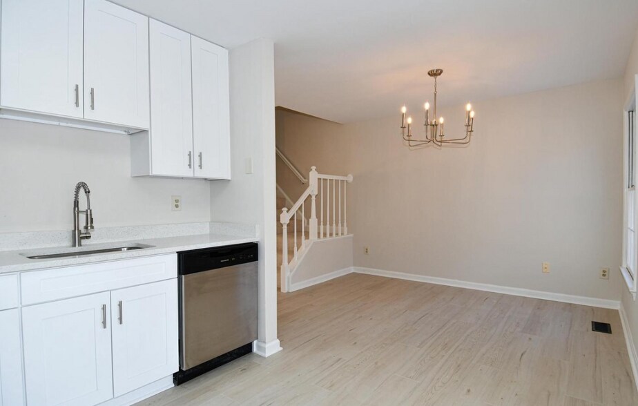 Building Photo - 12307 Sweetbough Ct