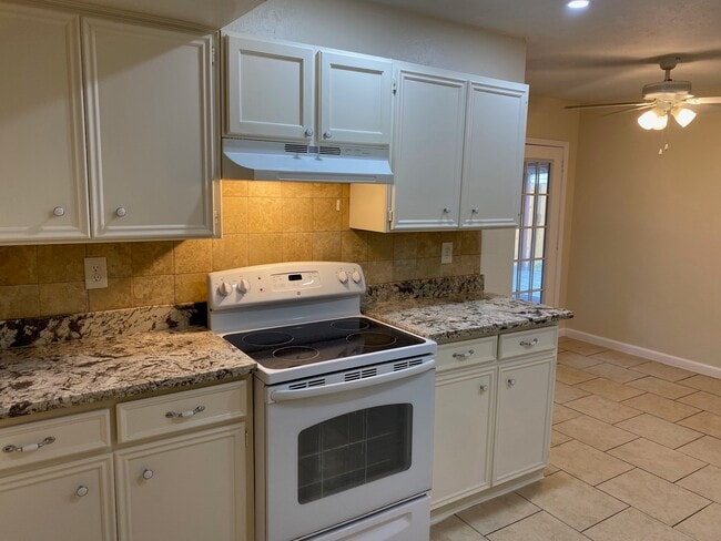 Building Photo - 6906 Gettysburg Dr