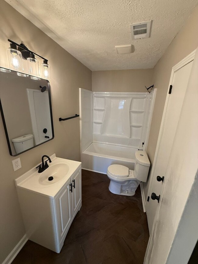 Building Photo - Oh So Lovely O'Hara!