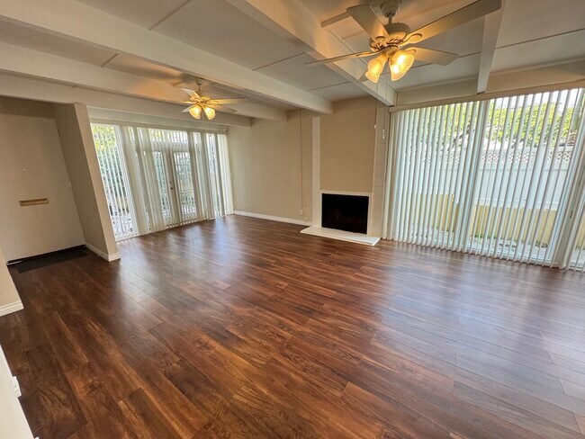 Building Photo - 11500 Rochester Ave