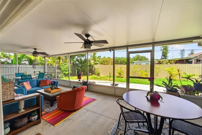 Building Photo - 4420 Porpoise Dr SE