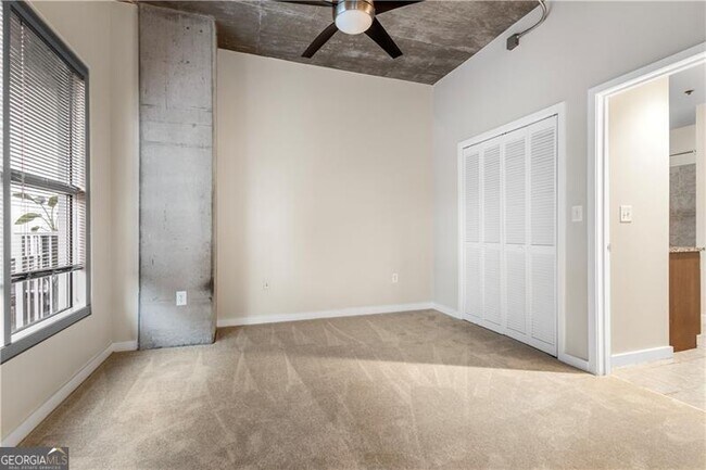 Building Photo - 250 Pharr Rd NE