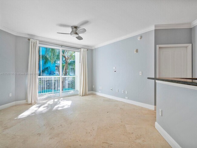 Building Photo - 9172 Collins Ave