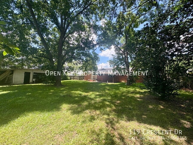 Building Photo - 119 Crescent Dr