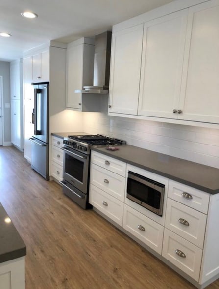 Building Photo - 413 W Acacia Ave