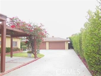 Building Photo - 944 Portola Dr